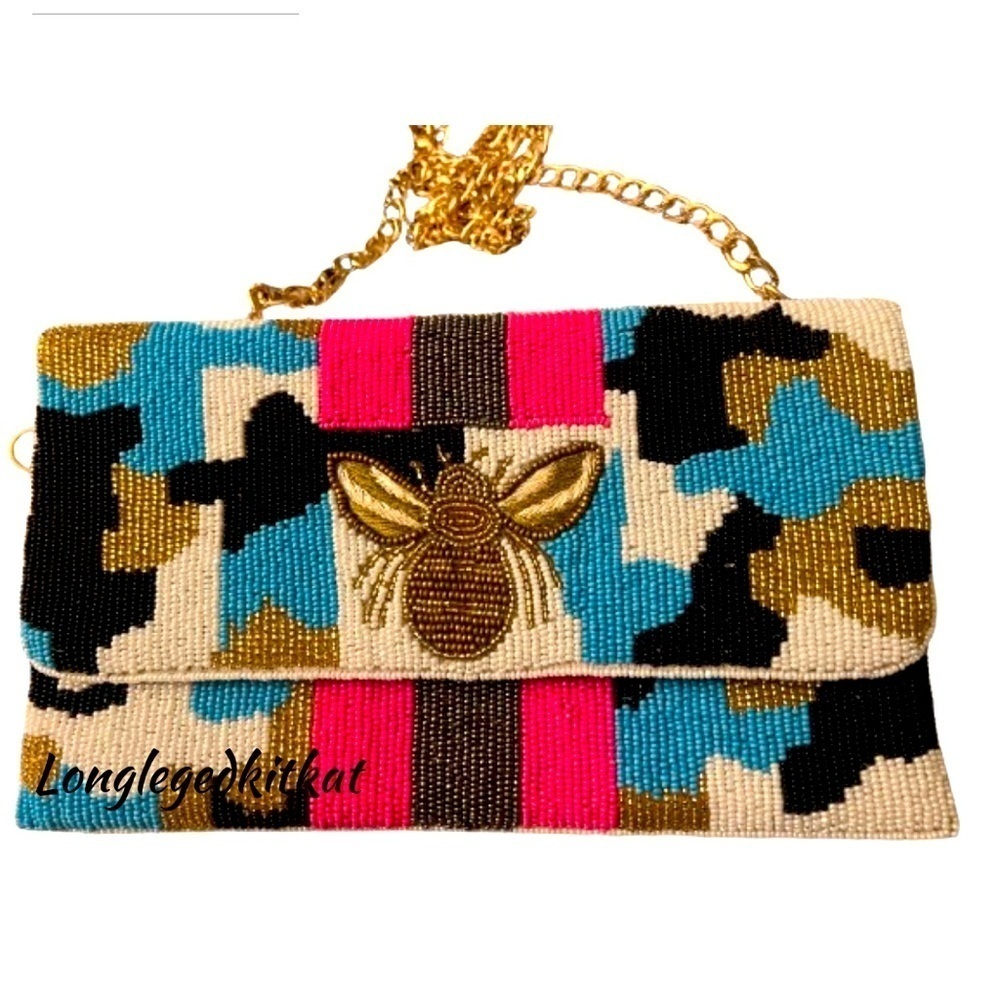 HANDMADE BEADED BEE HANDBAG-NWOT